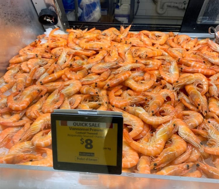 Coles (Garden City): Vannamei Cooked Thawed Prawns