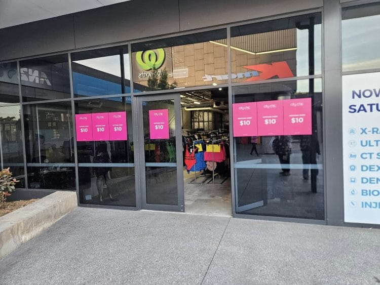 City Chic: pop up store at minto mall nothing over $10