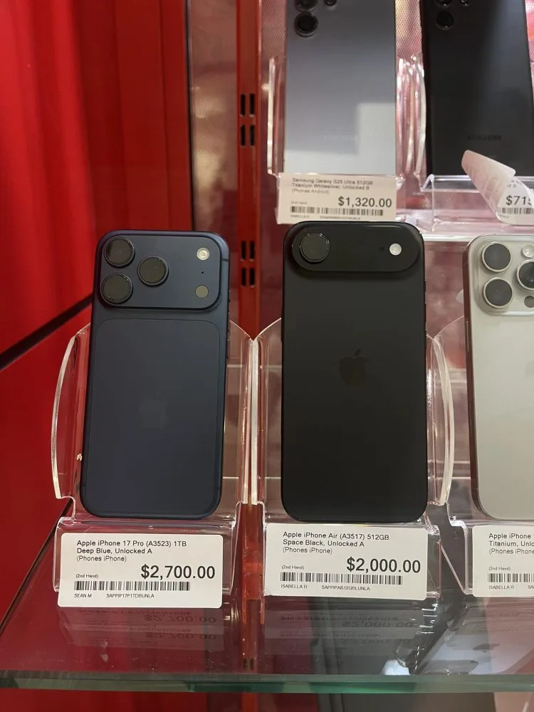 Seeing the iPhone 17 Pro at Cex