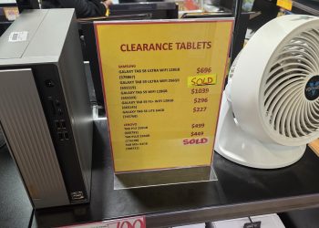 Samsung Galaxy S9 Fe+ $296